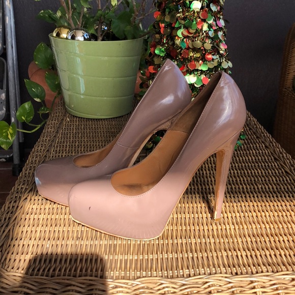 Brian Atwood Nude Patent Platform Dress Pumps - Picture 6 of 6